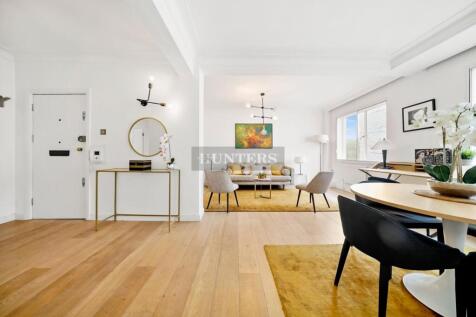 Living area        .jpg
