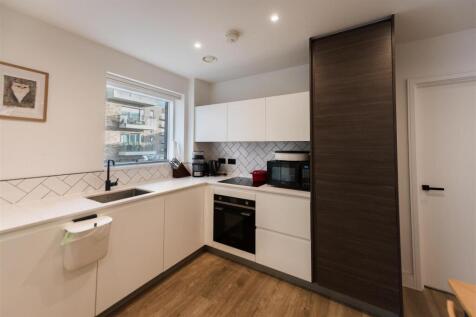 Kitchen     .jpg