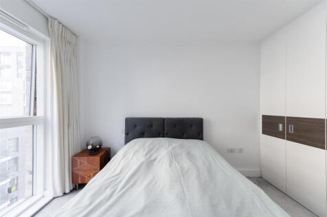 Master Bedroom           .jpg