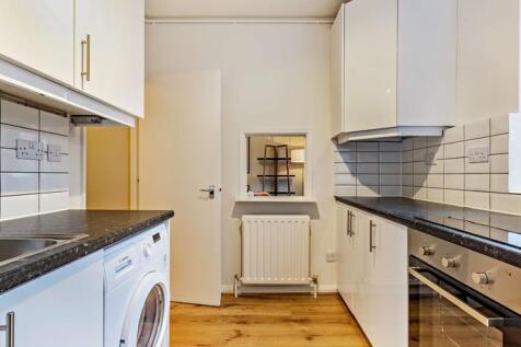 Kitchen     .jpg