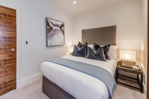 Bedroom 1   .jpg