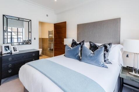 Bedroom One .jpg