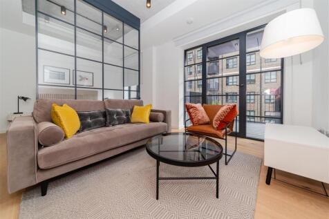 Living area.jpg