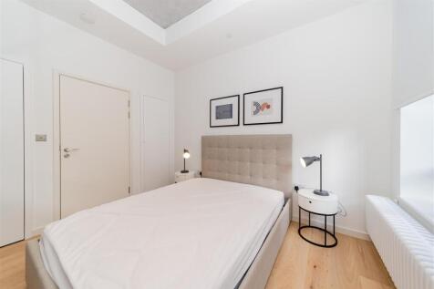 Bedroom   .jpg