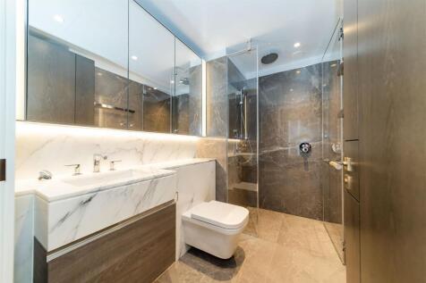 Bathroom One.jpg