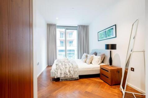 Bedroom One                .JPG