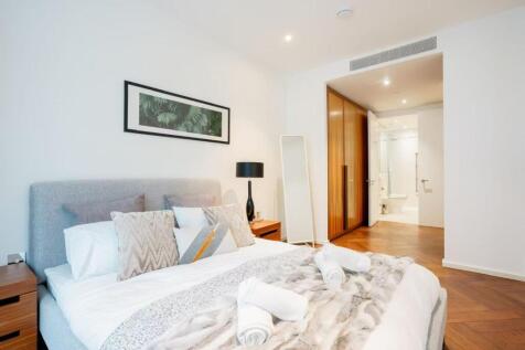 Bedroom One      .JPG