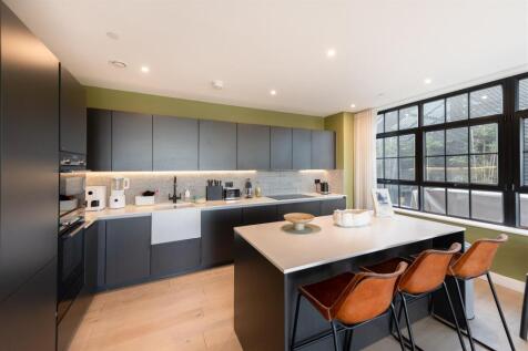 Kitchen .jpg