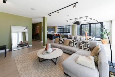 Living area.jpg