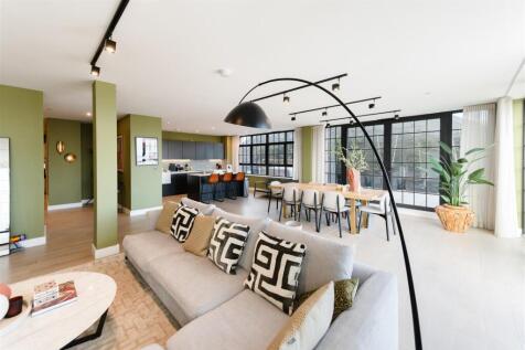 Living area          .jpg