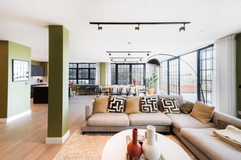 Living area            .jpg