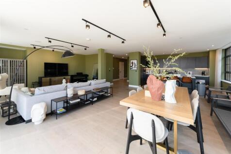 Dining area   .jpg