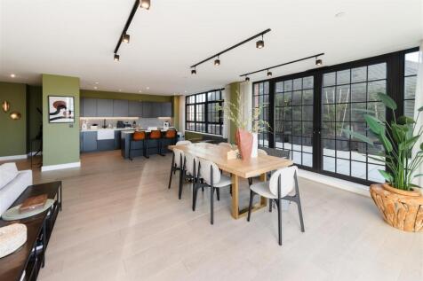 Dining area. .jpg