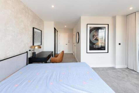 Bedroom 2                  .jpg