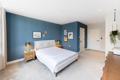 Bedroom 3         .jpg