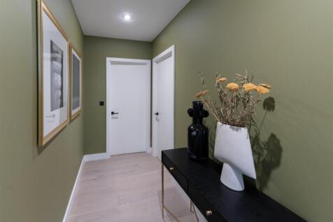 Hallway.jpg