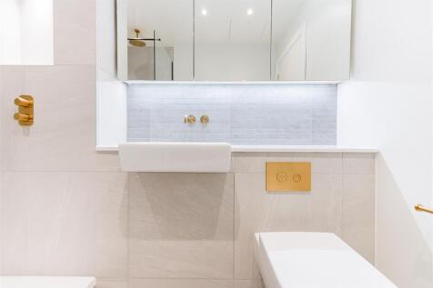Bathroom     .jpg