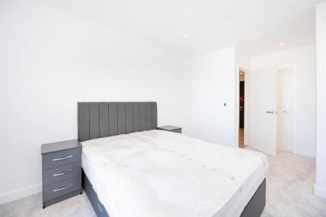 Bedroom .jpg
