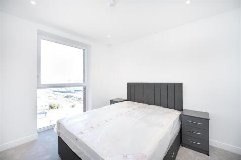 Bedroom   .jpg