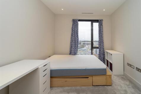 Bedroom             .jpg