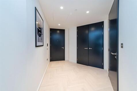 Hallway .jpg