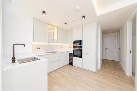 Kitchen         .jpg