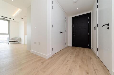 Hallway .jpg