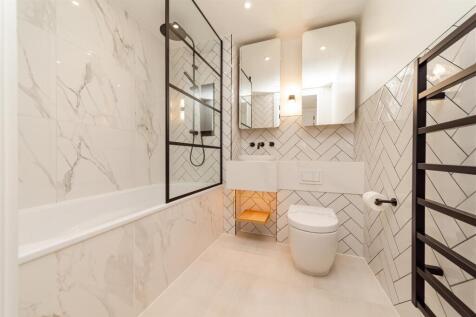 Bathroom     .jpg