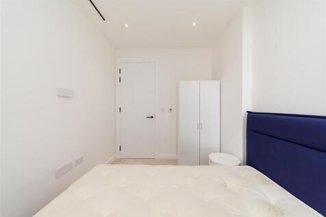 Bedroom   .jpg