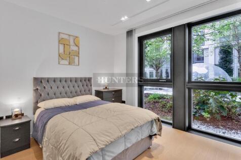 Bedroom   .jpg