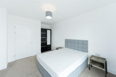 Master Bedroom.     .jpg