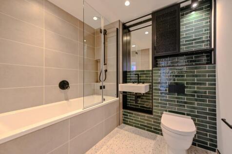 Bathroom        .jpg