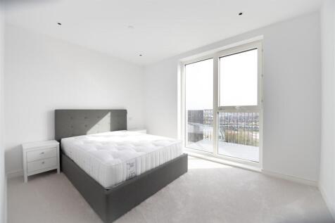 Bedroom     .jpg