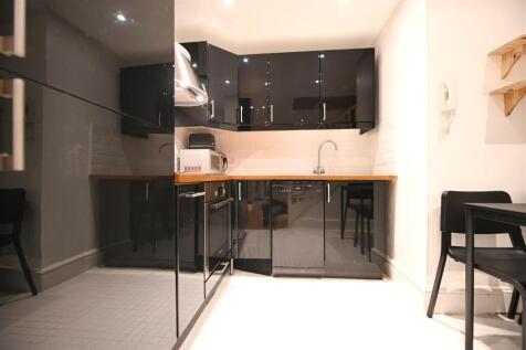 Kitchen    .jpg