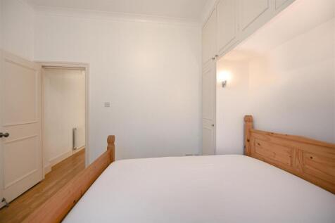 Bedroom             .jpg