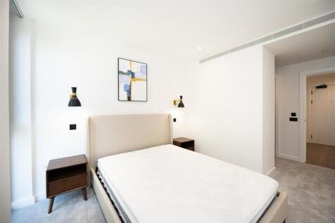 Master Bedroom       .jpg
