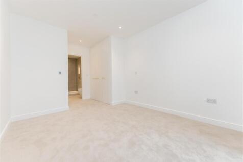 Master Bedroom   .jpg