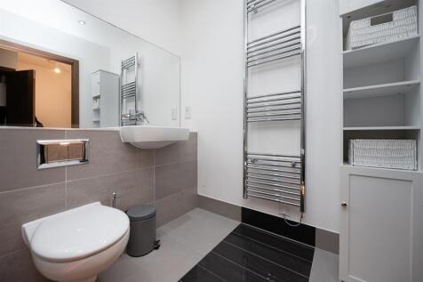 Bathroom               .jpg