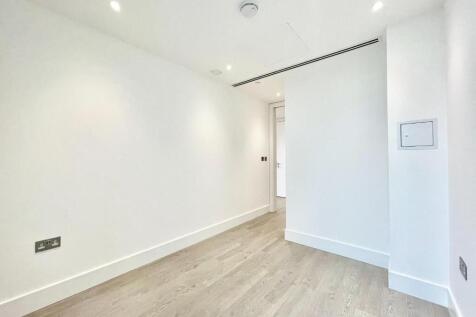 Bedroom 2     .JPG
