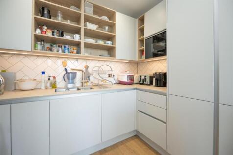 Kitchen          .jpg