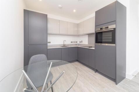 Kitchen           .jpg