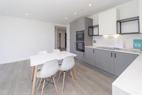 Kitchen   .jpg