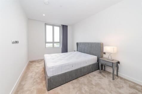 Bedroom 2      .jpg