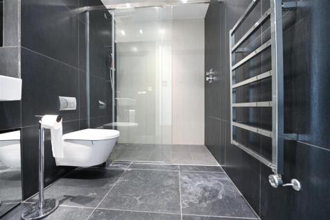 Bathroom       .jpg