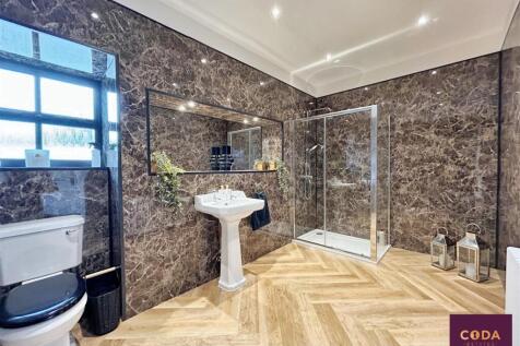 Shower2.jpg