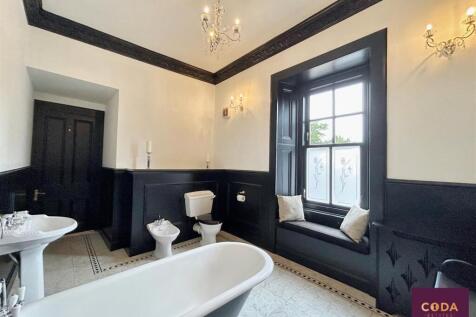 Bath1.jpg