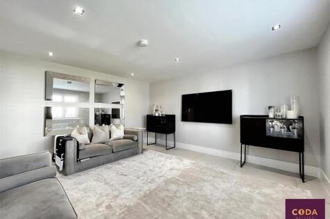 Lounge2 (24).jpg