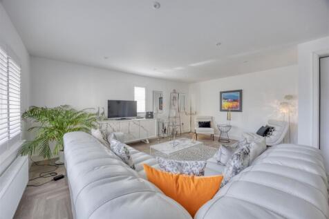 14_SILVER_BIRCH_DRIVE_LENZIE_017.JPEG