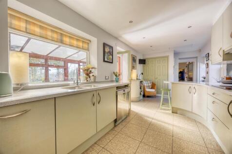 8_GARNGABER_AVE_LENZIE_040.JPEG