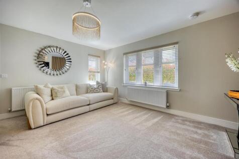 10_COURTMALAW_AVE_MILTON_OF_CAMPSIE_014.JPEG